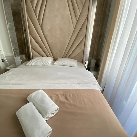 Ab Residences -Cihangir Luxury Antique Apartment Istanbul Exterior photo